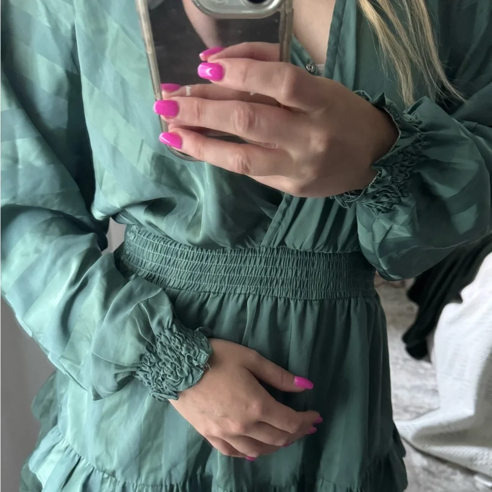 Elegant Green Stripe Ruffle Summer Spring Dress - Picture 6 of 13